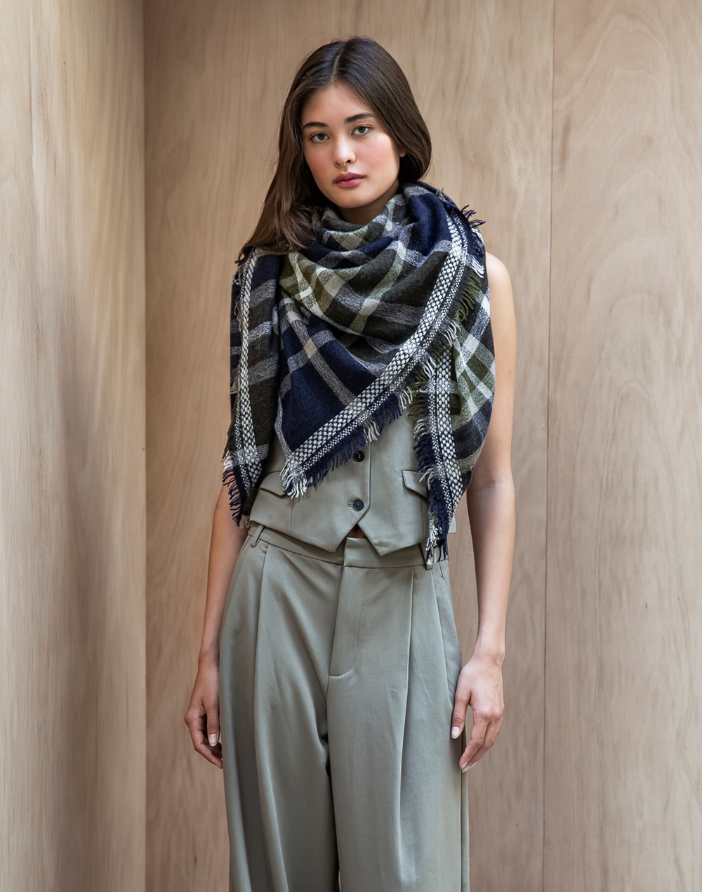 GITA - KHAKI