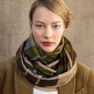 24.2 JOSEPHINE KAKI
